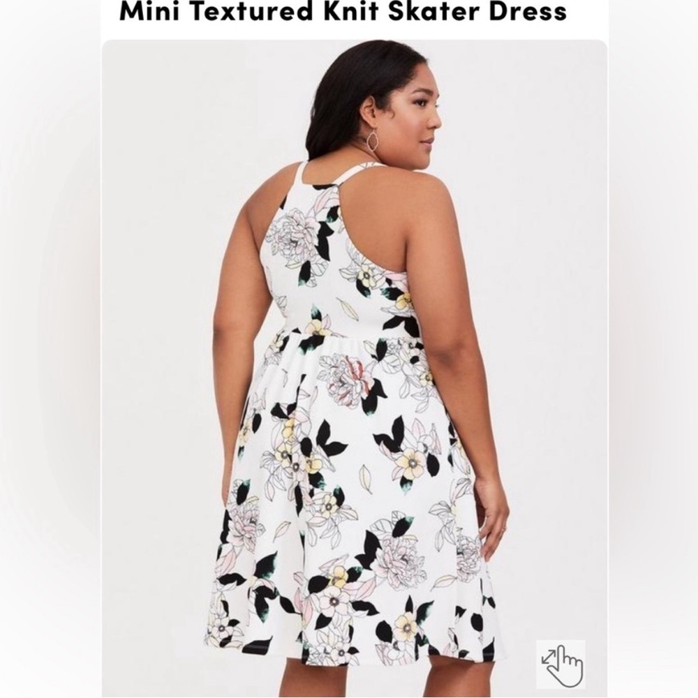 Torrid Mini Textured Knit Floral Skater Dress Sz 00 (10)M/L - Picture 2 of 8